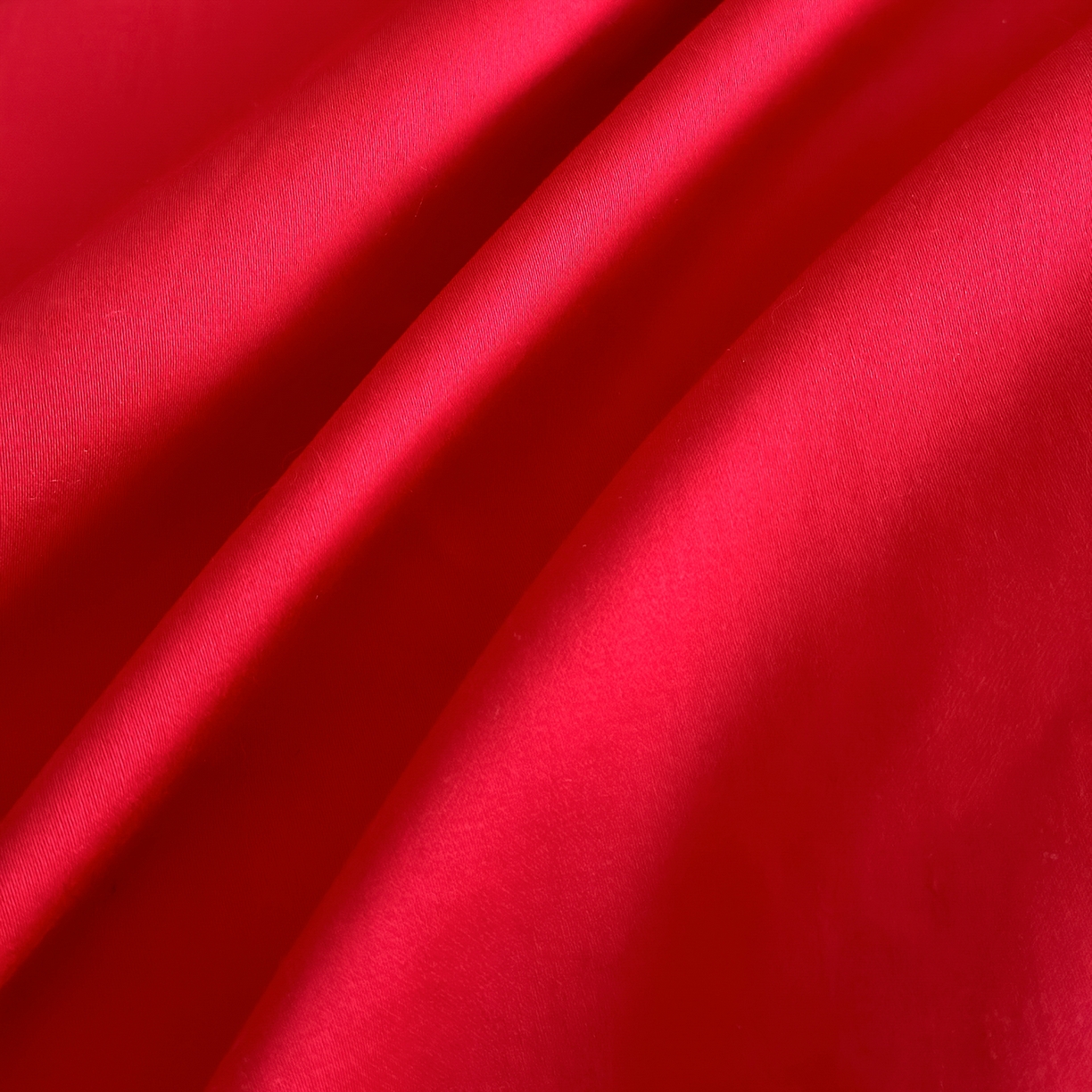 91家纺网 家纺一手货源 找家纺 置顶家纺 2026新款小清新亲肤婚庆绣花四件套 富富有鱼-金大红