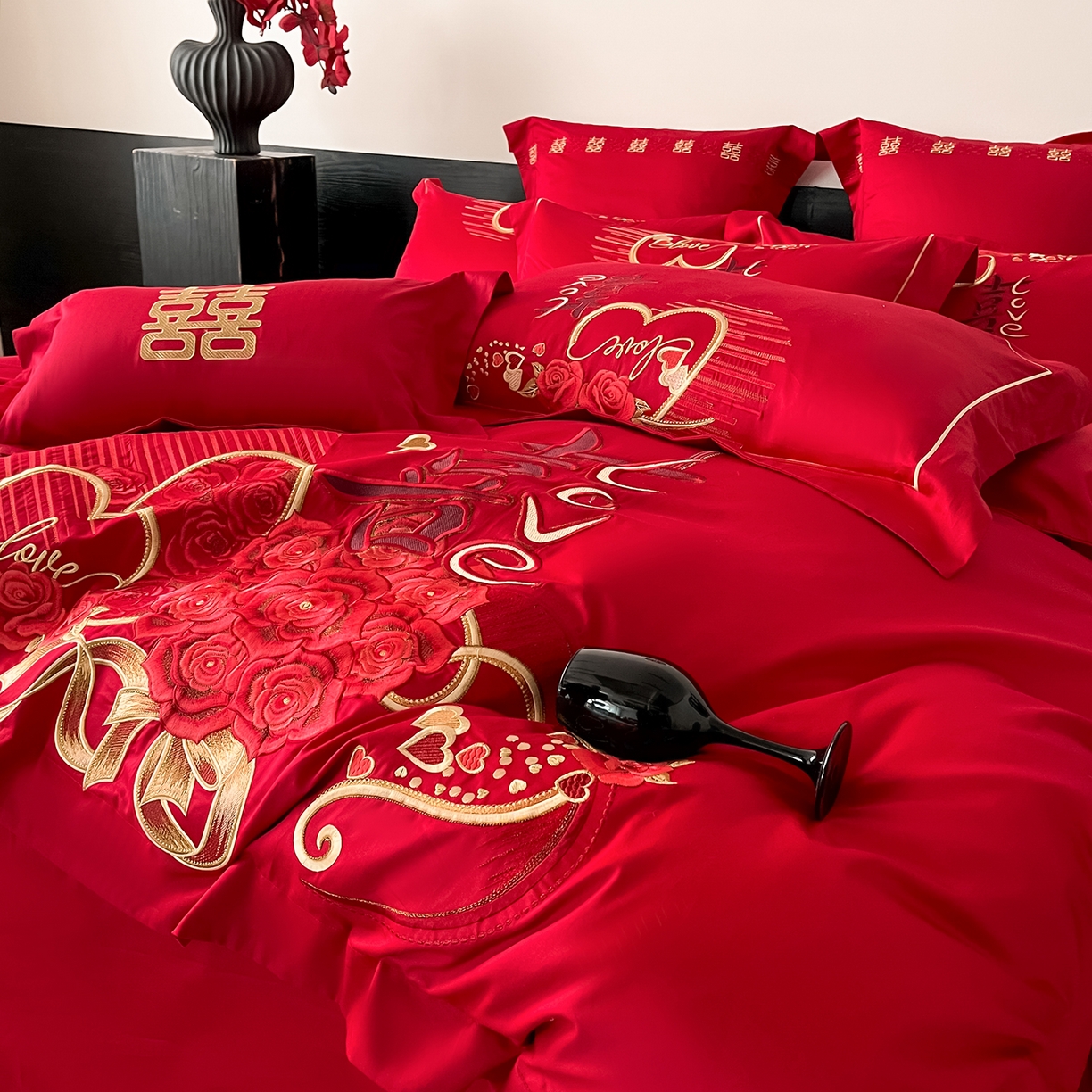 91家纺网 家纺一手货源 找家纺 （总）置顶家纺 2026新款新中式亲肤婚庆绣花四件套