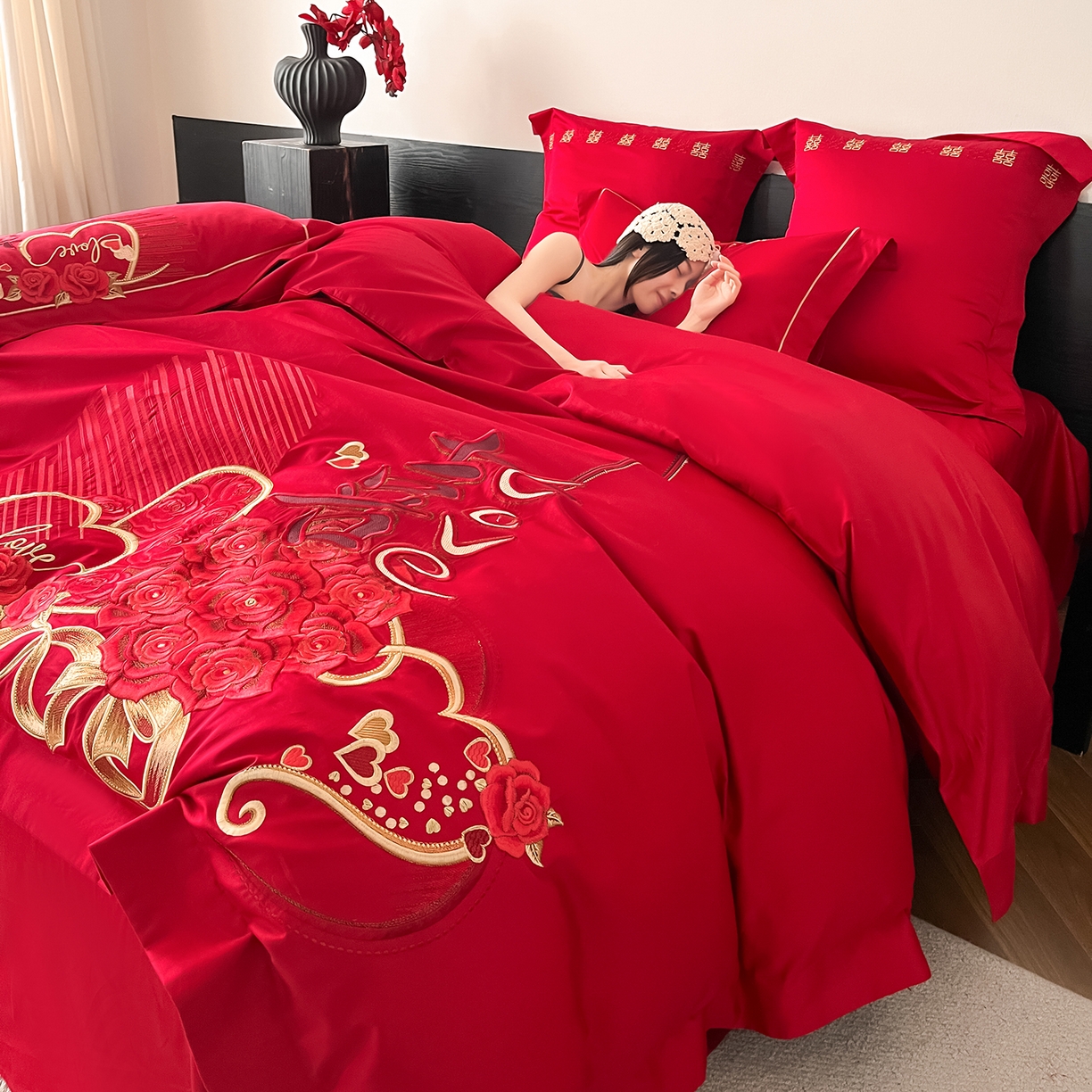 91家纺网 家纺一手货源 找家纺 置顶家纺 2026新款新中式亲肤婚庆绣花四件套 LOVE囍-大红