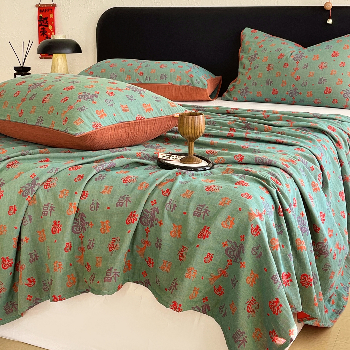 91家纺网 家纺一手货源 找家纺 春皖家纺 2026新款全棉色织双层纱提花百福系列拉链款-单床单 绿福马