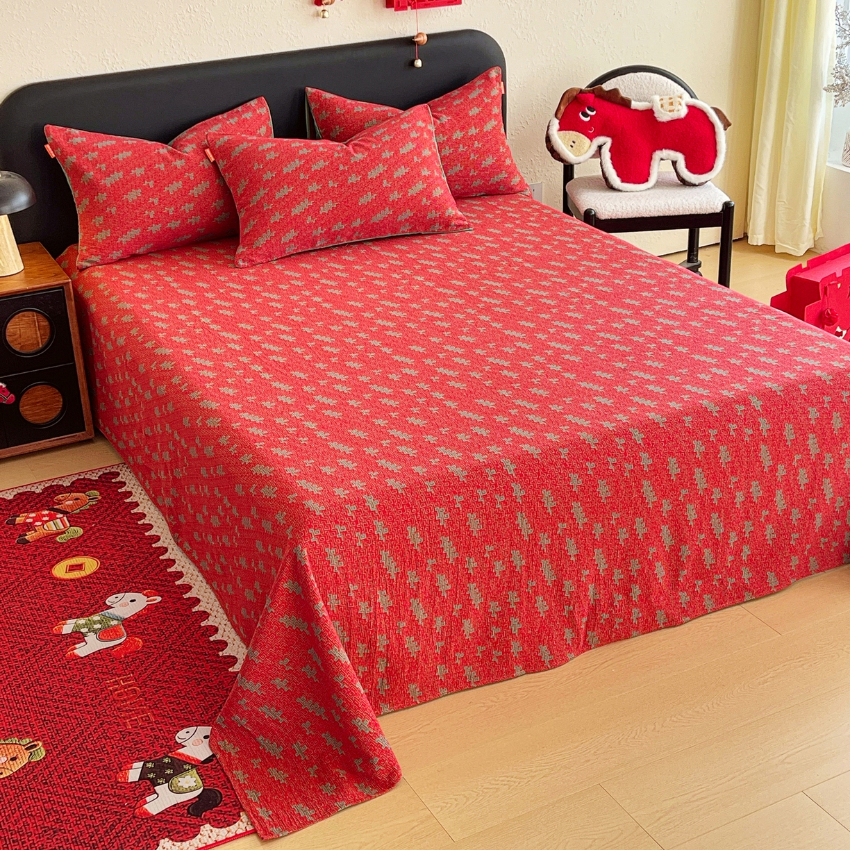 91家纺网 家纺一手货源 找家纺 春皖家纺 2026新款全棉色织双层纱提花百福系列拉链款-单床单 红赤兔