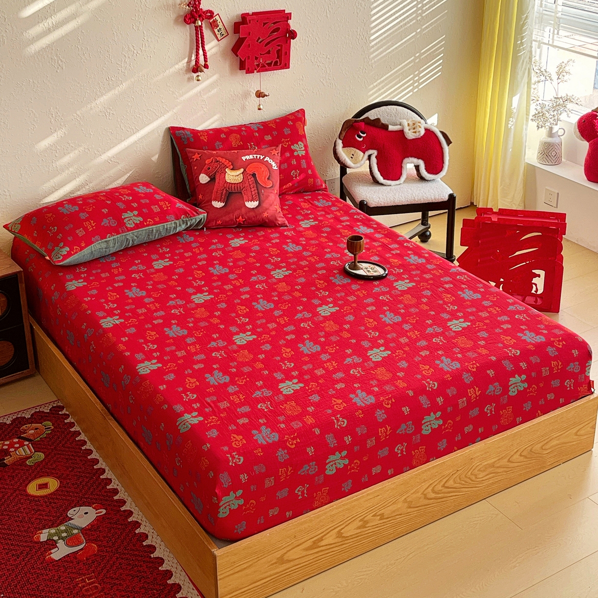 91家纺网 家纺一手货源 找家纺 春皖家纺 2026新款全棉色织双层纱提花百福系列拉链款-单床笠 红百福