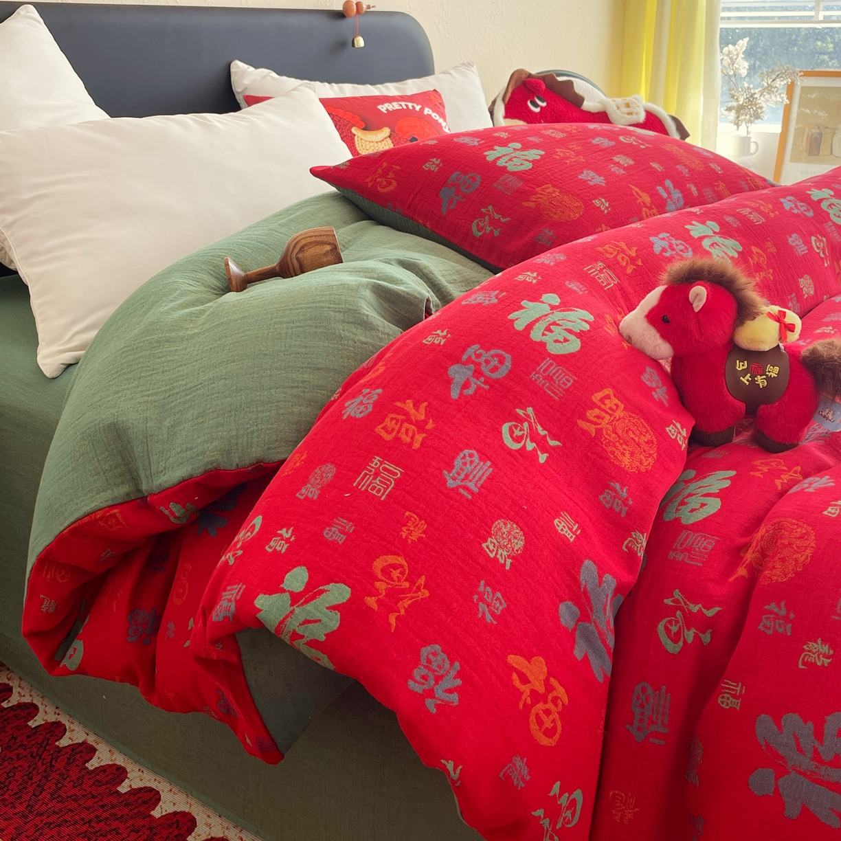 91家纺网 家纺一手货源 找家纺 春皖家纺 2026新款全棉色织双层纱提花百福系列拉链款-单被套 红百福