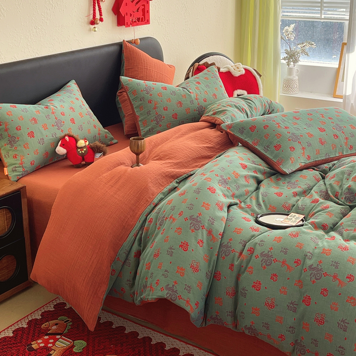 91家纺网 家纺一手货源 找家纺 春皖家纺 2026新款全棉色织双层纱提花百福系列拉链款-四件套 绿福马