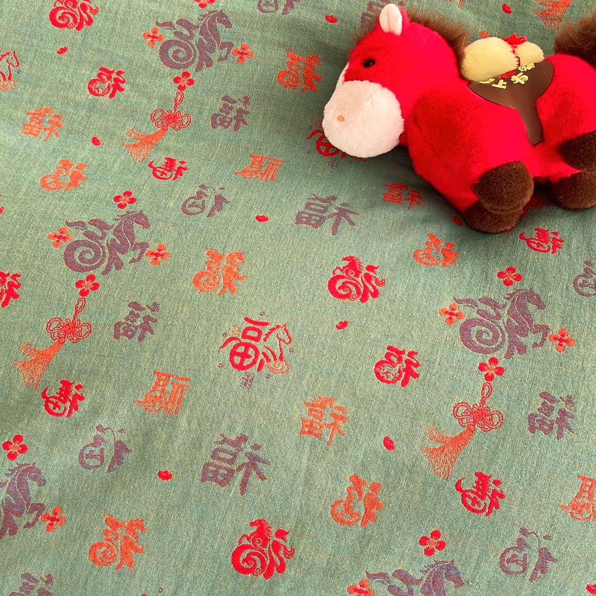 91家纺网 家纺一手货源 找家纺 春皖家纺 2026新款全棉色织双层纱提花百福系列拉链款-四件套 绿福马