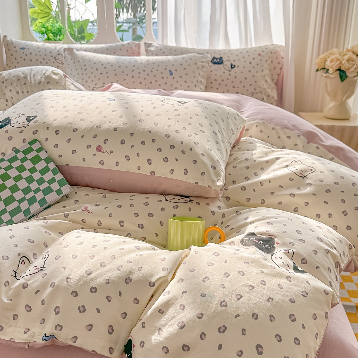 91家纺网 家纺一手货源 找家纺 颜选 2026新款全棉纯棉印花四件套 粉红顽皮猫