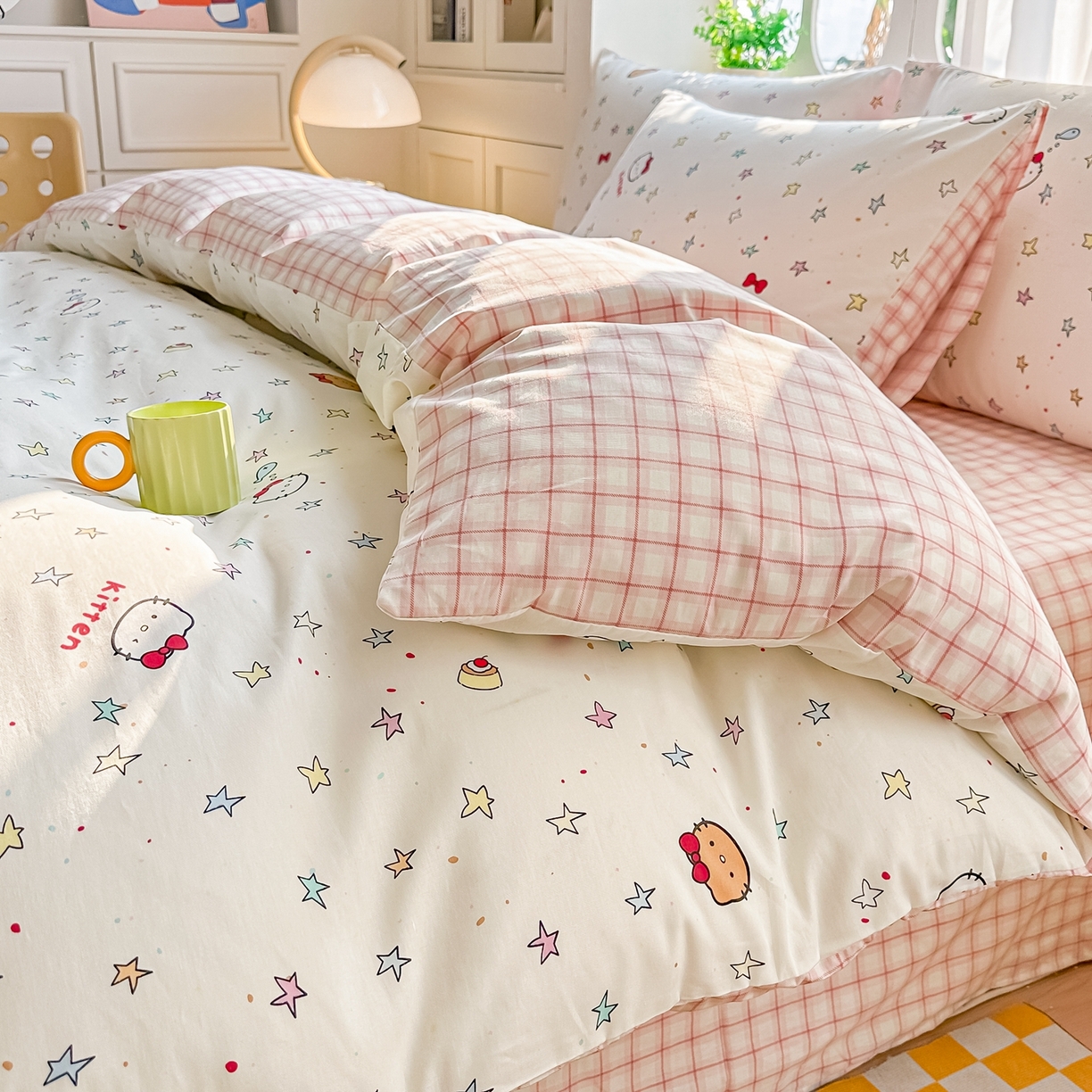 91家纺网 家纺一手货源 找家纺 颜选 2026新款全棉纯棉印花四件套 星星凯蒂猫