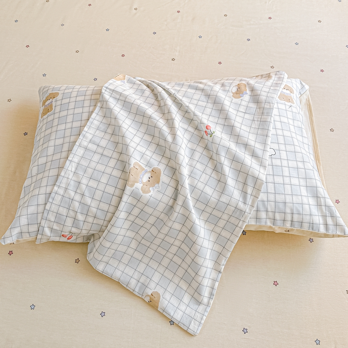 91家纺网 家纺一手货源 找家纺 颜选 2026新款全棉纯棉印花四件套 休闲格小狗