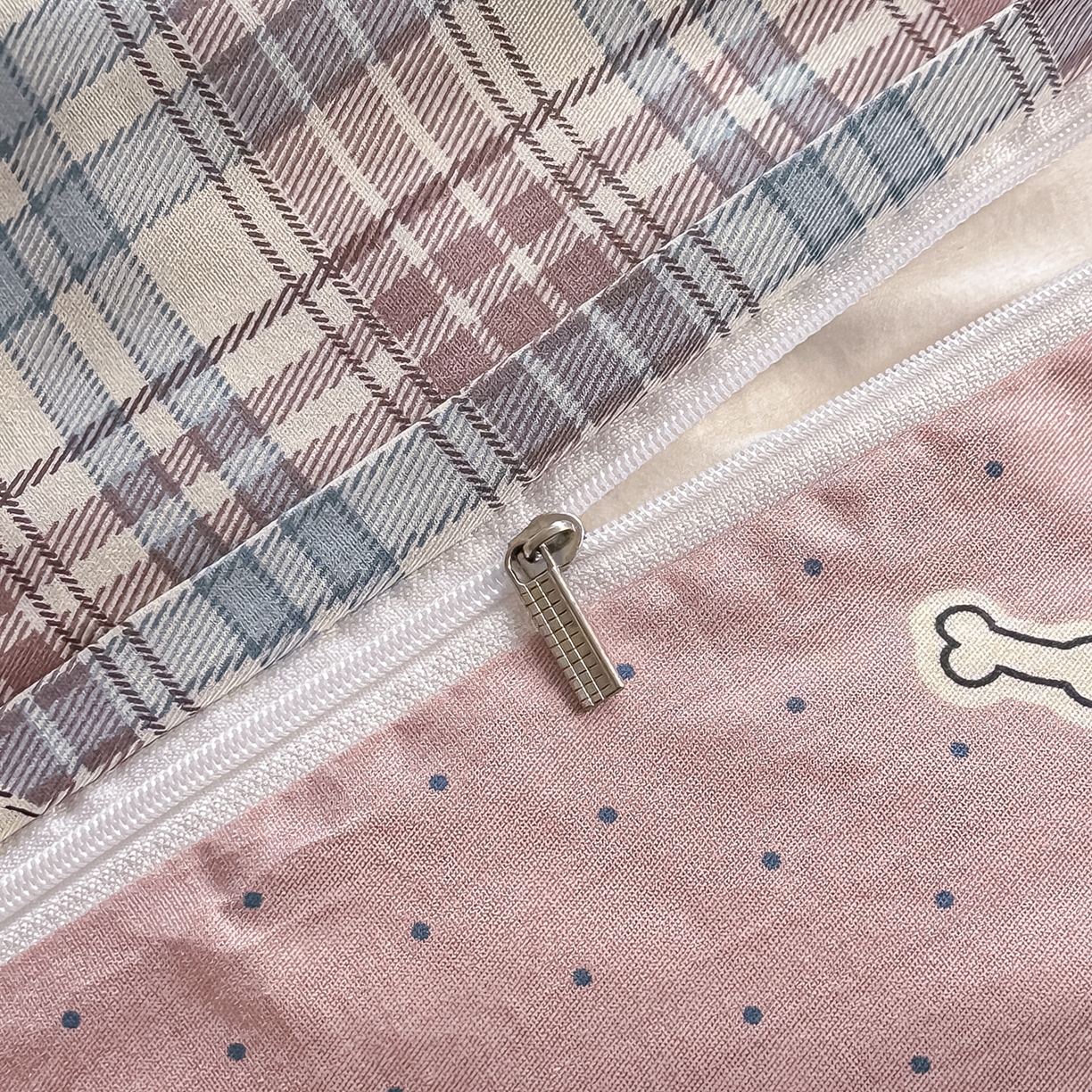 91家纺网 家纺一手货源 找家纺 颜选 2026新款全棉纯棉印花四件套 英伦狗