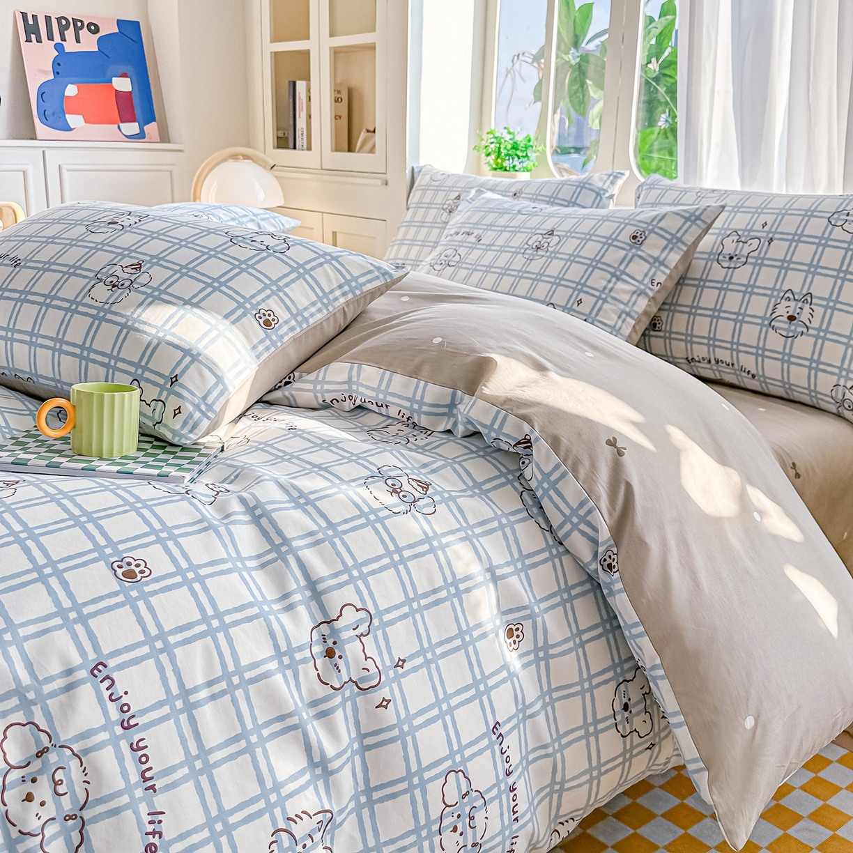 91家纺网 家纺一手货源 找家纺 颜选 2026新款全棉纯棉印花四件套 忧郁棕熊