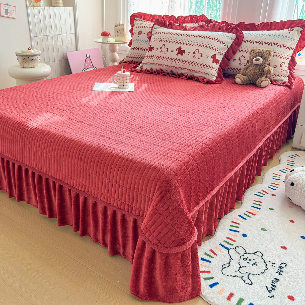 91家纺网 家纺一手货源 找家纺 梵克保罗 2026新款花边款牛奶绒印花贺岁款床盖四件套床褥炕垫四件套 花边款-马上有福