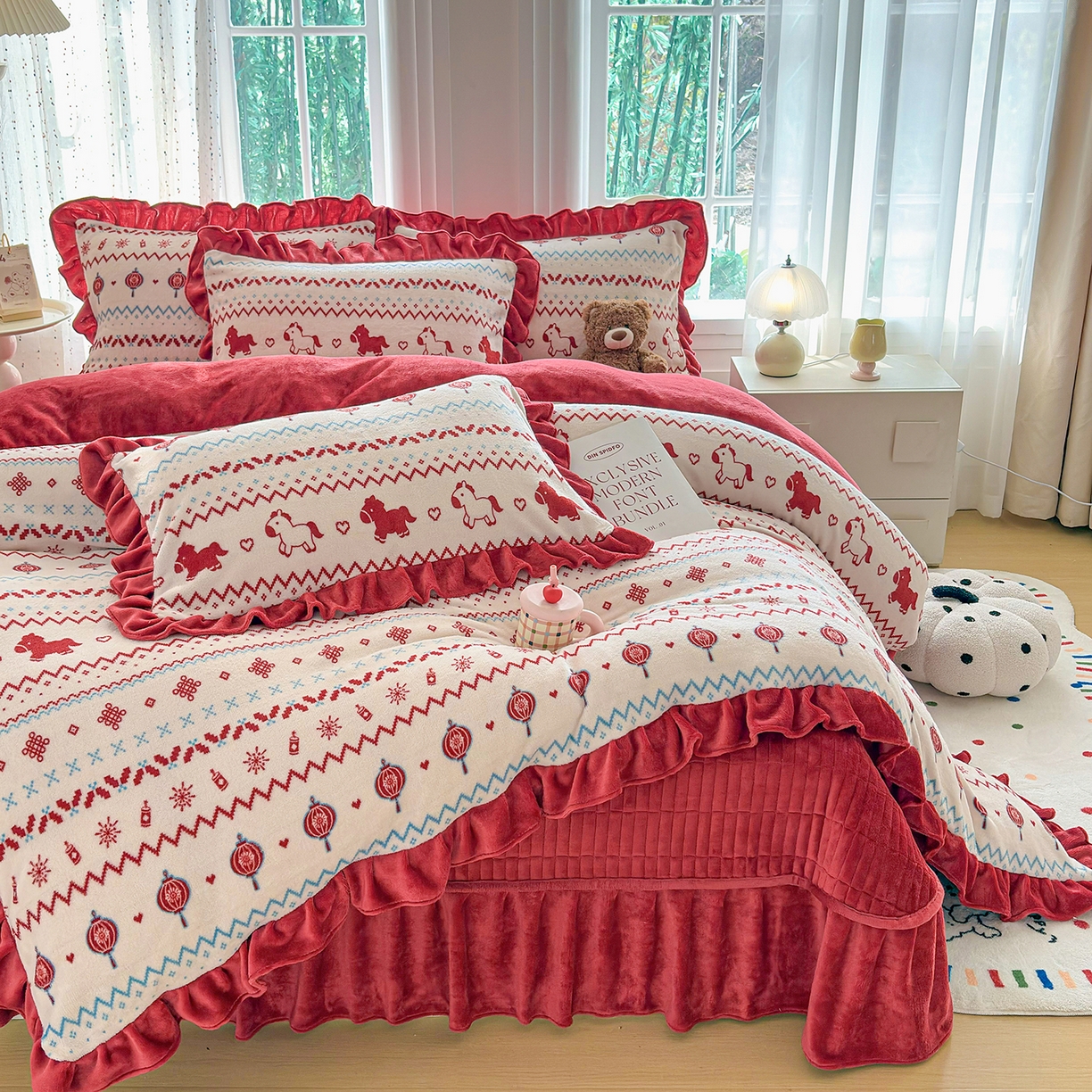 91家纺网 家纺一手货源 找家纺 梵克保罗 2026新款花边款牛奶绒印花贺岁款床盖四件套床褥炕垫四件套 花边款-马上有福