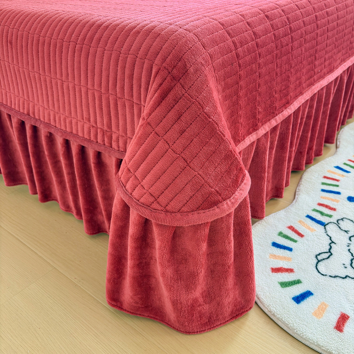 91家纺网 家纺一手货源 找家纺 梵克保罗 2026新款花边款牛奶绒印花贺岁款床盖四件套床褥炕垫四件套 花边款-马上有福