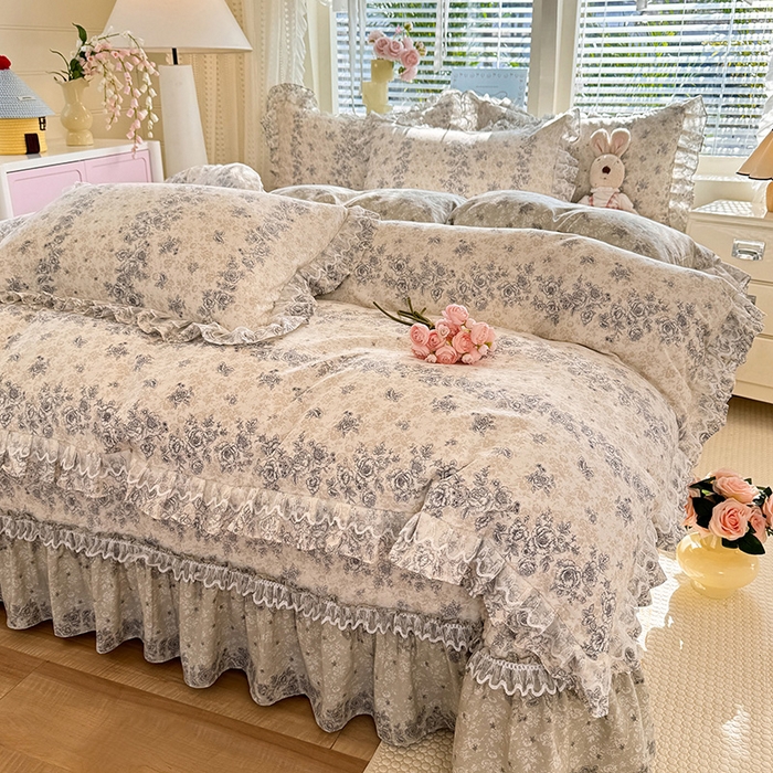 91家纺网 家纺一手货源 找家纺 韩约家纺 2026新款韩式双层花边古法棉感床盖四件套 柔梦