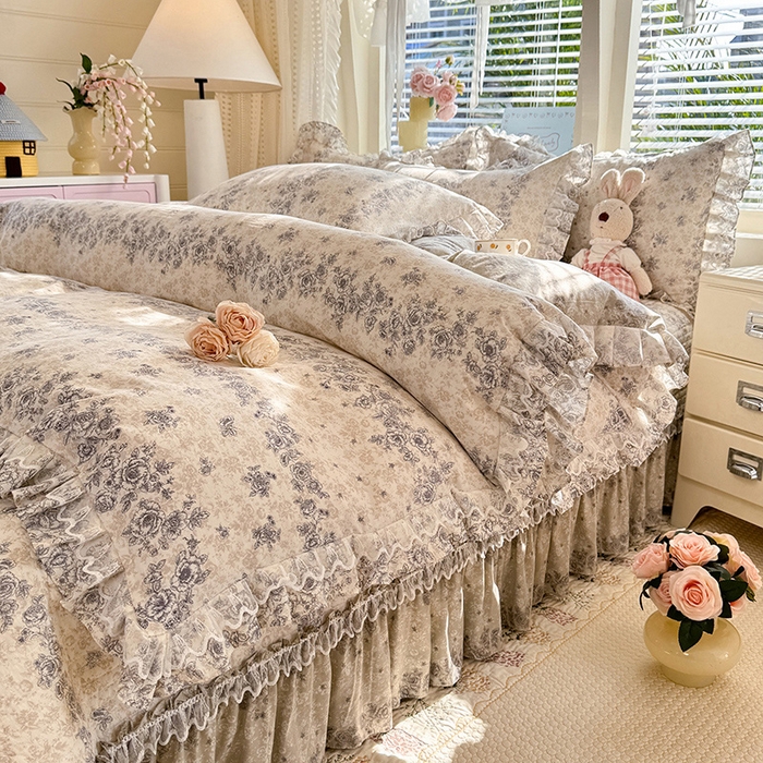 91家纺网 家纺一手货源 找家纺 韩约家纺 2026新款韩式双层花边古法棉感床盖四件套 柔梦