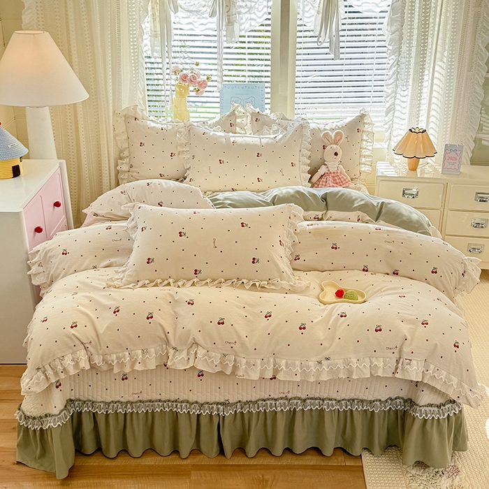 91家纺网 家纺一手货源 找家纺 韩约家纺 2026新款韩式双层花边古法棉感床盖四件套 甜心樱桃