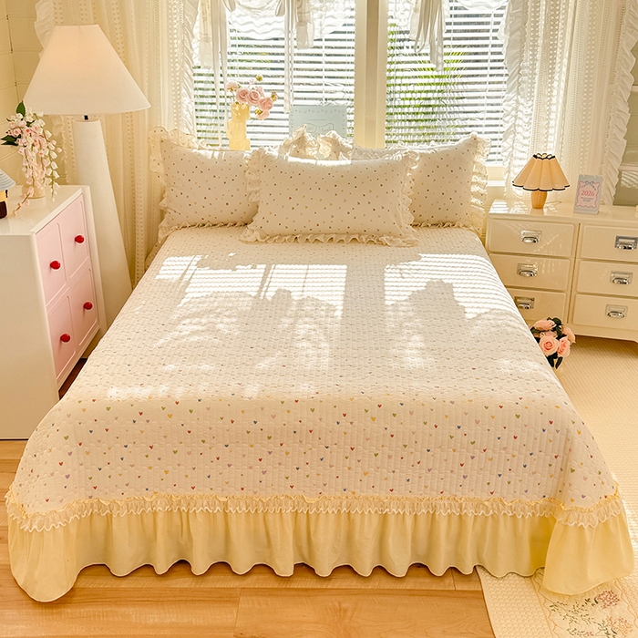 91家纺网 家纺一手货源 找家纺 韩约家纺 2026新款韩式双层花边古法棉感床盖四件套 彩心