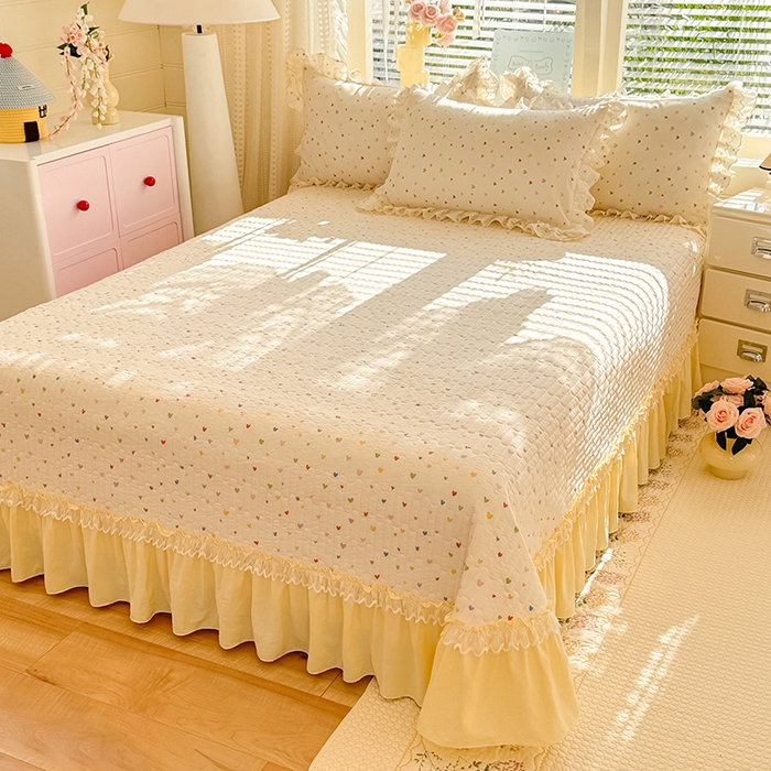 91家纺网 家纺一手货源 找家纺 韩约家纺 2026新款韩式双层花边古法棉感床盖四件套 彩心