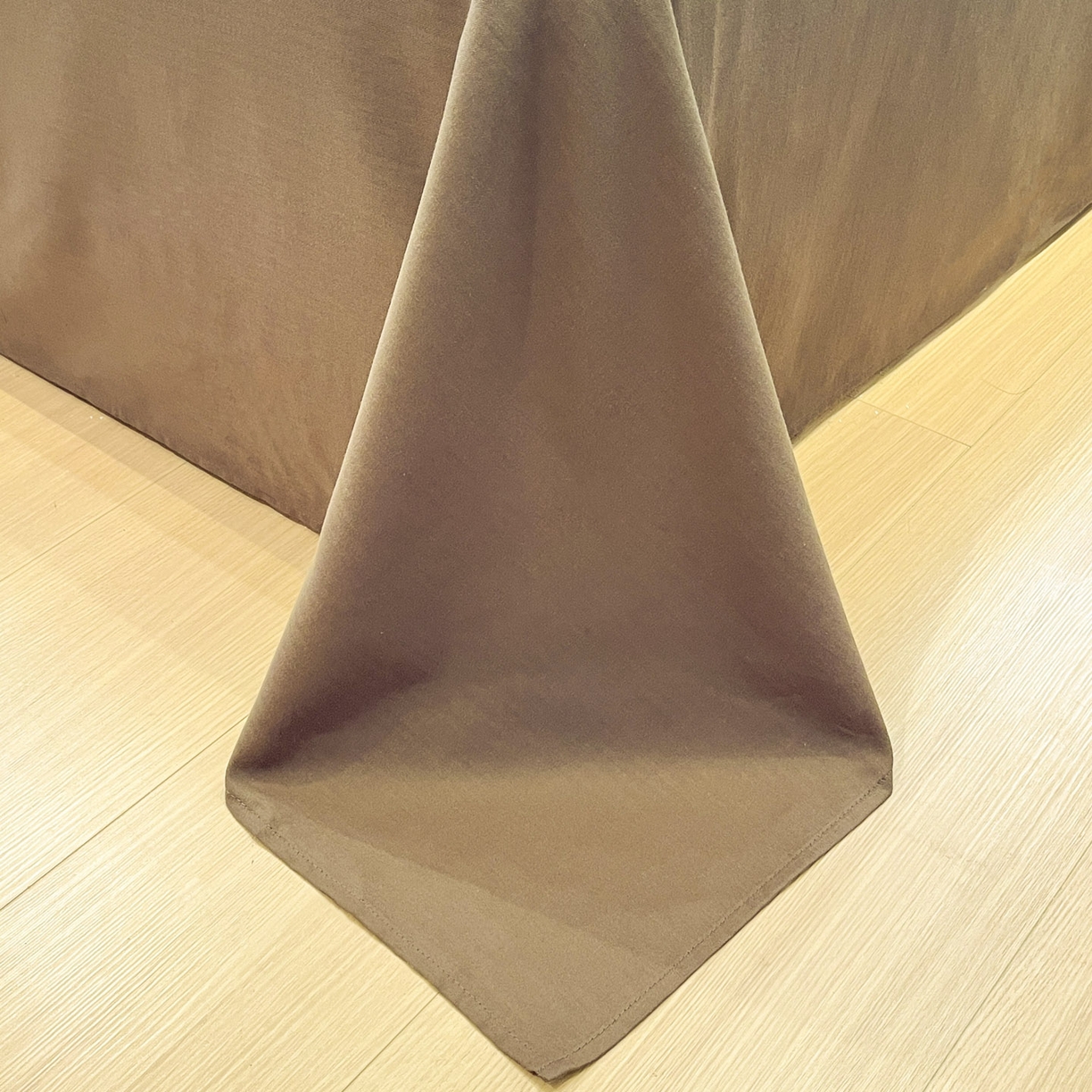 91家纺网 家纺一手货源 找家纺 莱茵家居 2026新款A类60支全棉纯棉复古美拉德色织提花四件套-慕星系列 慕星-深棕