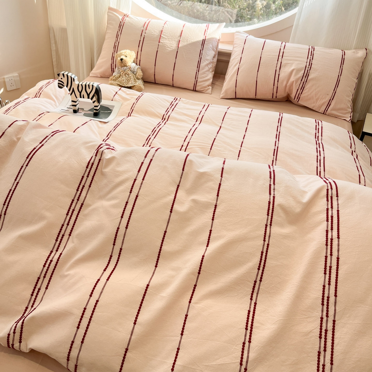 91家纺网 家纺一手货源 找家纺 莱茵家居 2026新款A类60支全棉纯棉复古美拉德色织提花四件套-慕星系列 慕星-浅粉