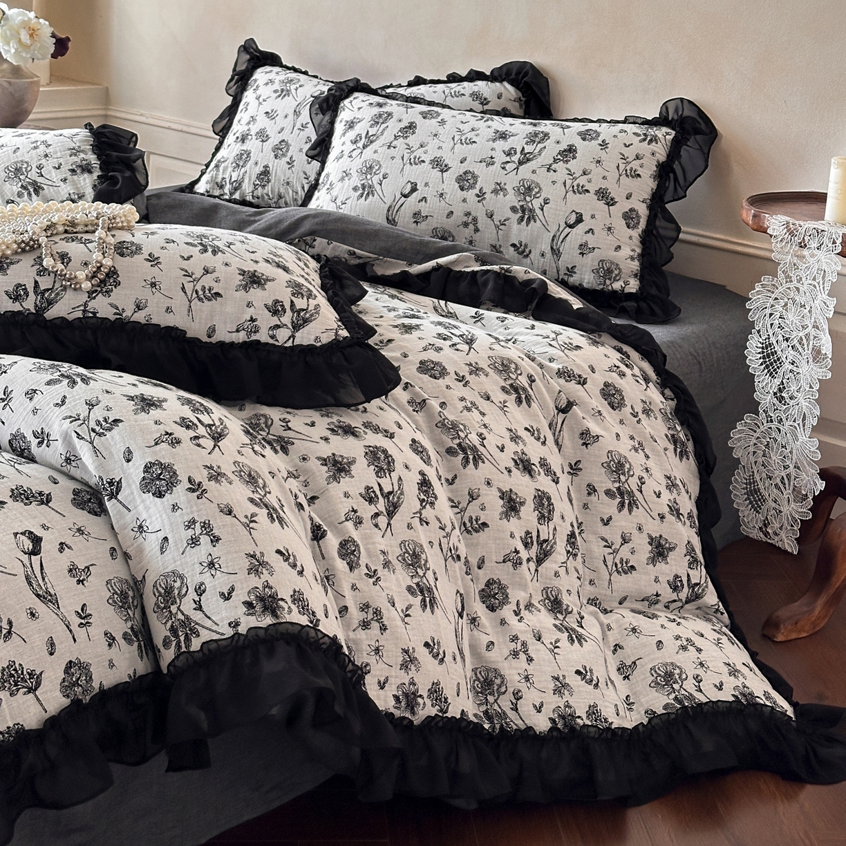 91家纺网 家纺一手货源 找家纺 （总）莱茵家居 2026新款A类法式花边复古60支全棉纯棉色织大提花四件套-梦境系列