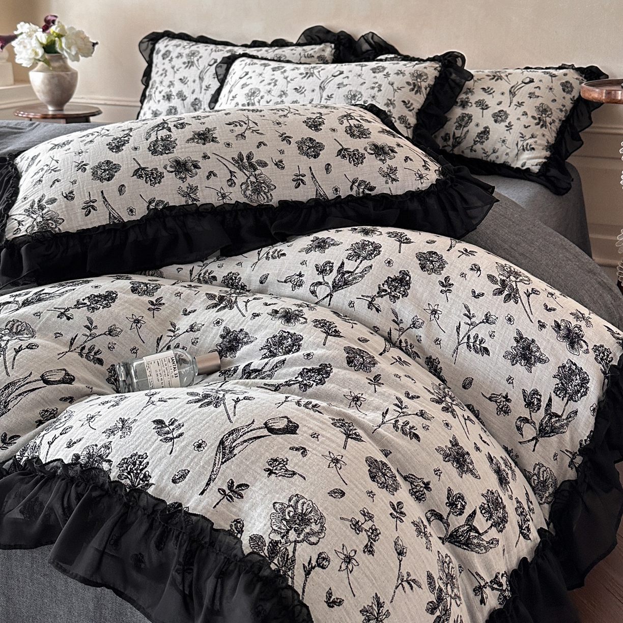 91家纺网 家纺一手货源 找家纺 （总）莱茵家居 2026新款A类法式花边复古60支全棉纯棉色织大提花四件套-梦境系列