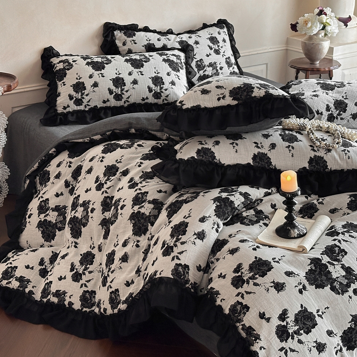 91家纺网 家纺一手货源 找家纺 莱茵家居 2026新款A类法式花边复古60支全棉纯棉色织大提花四件套-梦境系列 梦境-油墨