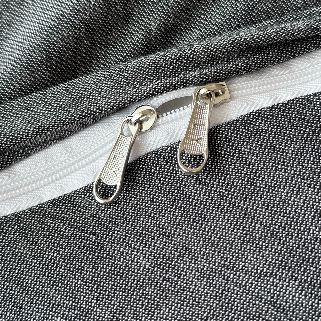 91家纺网 家纺一手货源 找家纺 莱茵家居 2026新款A类法式花边复古60支全棉纯棉色织大提花四件套-梦境系列 梦境-鸢尾