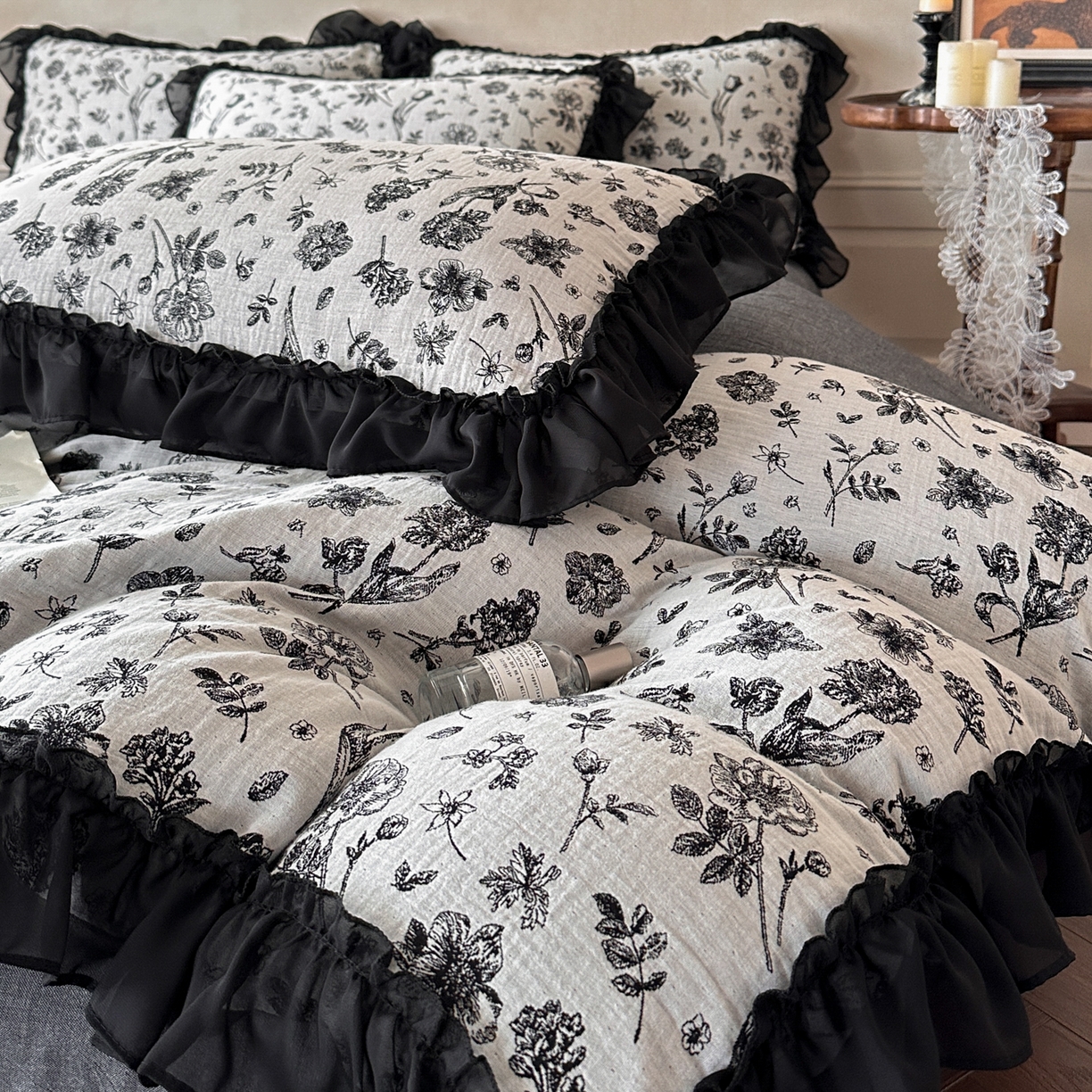 91家纺网 家纺一手货源 找家纺 莱茵家居 2026新款A类法式花边复古60支全棉纯棉色织大提花四件套-梦境系列 梦境-茶歇