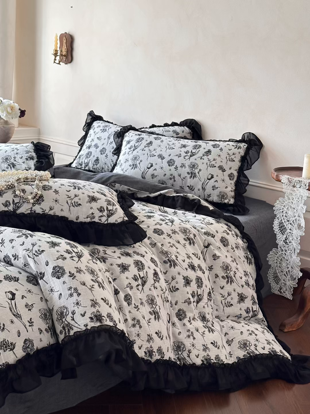 91家纺网 家纺一手货源 找家纺 （总）莱茵家居 2026新款A类法式花边复古60支全棉纯棉色织大提花四件套-梦境系列