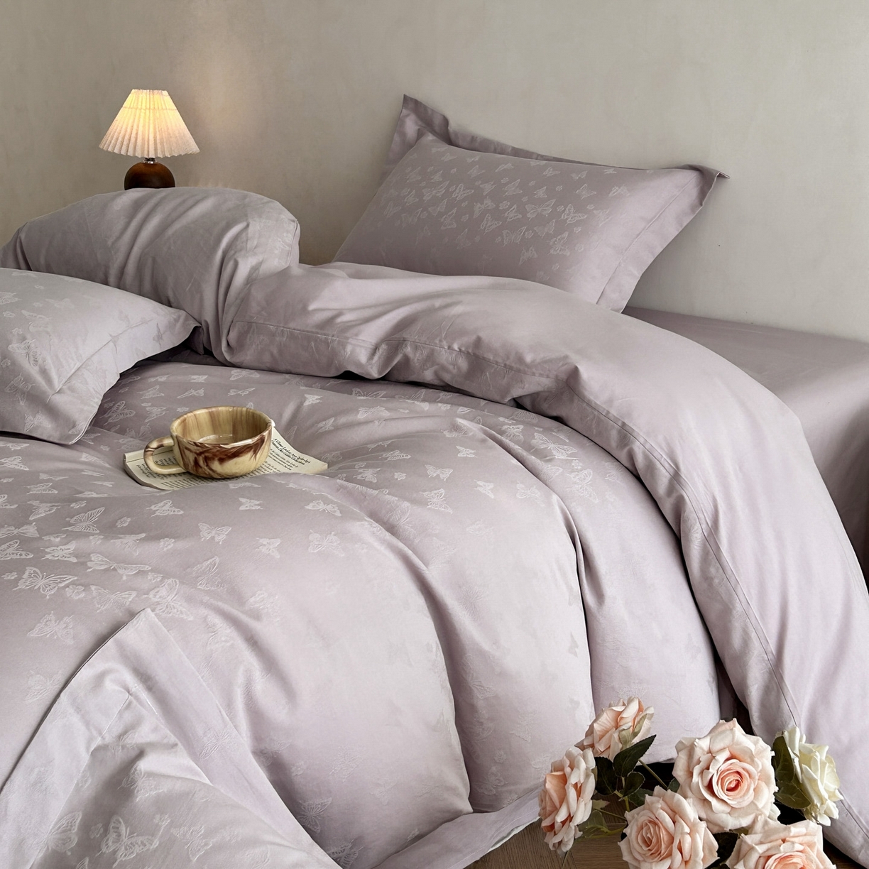 91家纺网 家纺一手货源 找家纺 （总）莱茵家居 2026新款A类60支长绒棉纯棉提花贡缎大提花四件套光泽绸缎感轻奢风