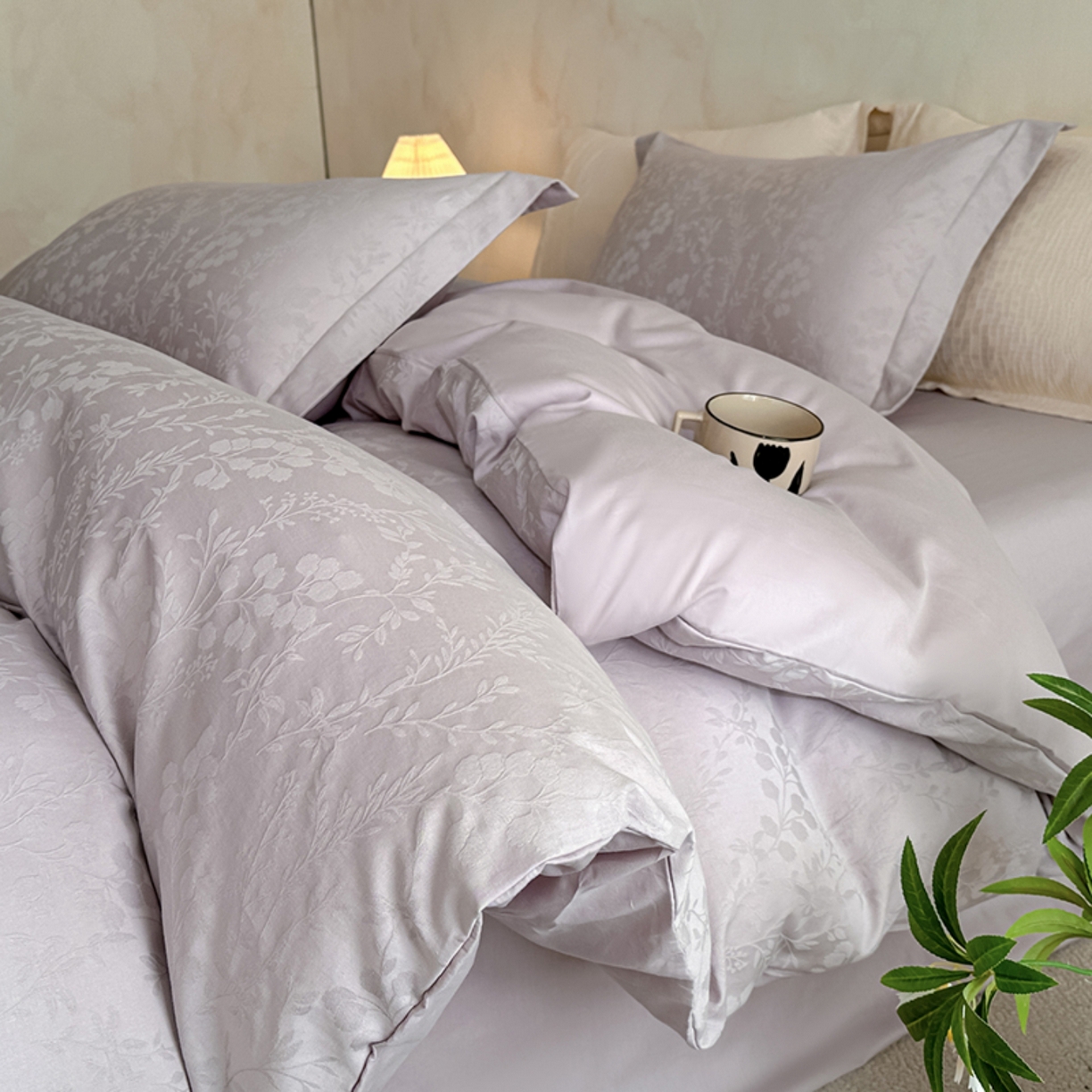 91家纺网 家纺一手货源 找家纺 （总）莱茵家居 2026新款A类60支长绒棉纯棉提花贡缎大提花四件套光泽绸缎感轻奢风