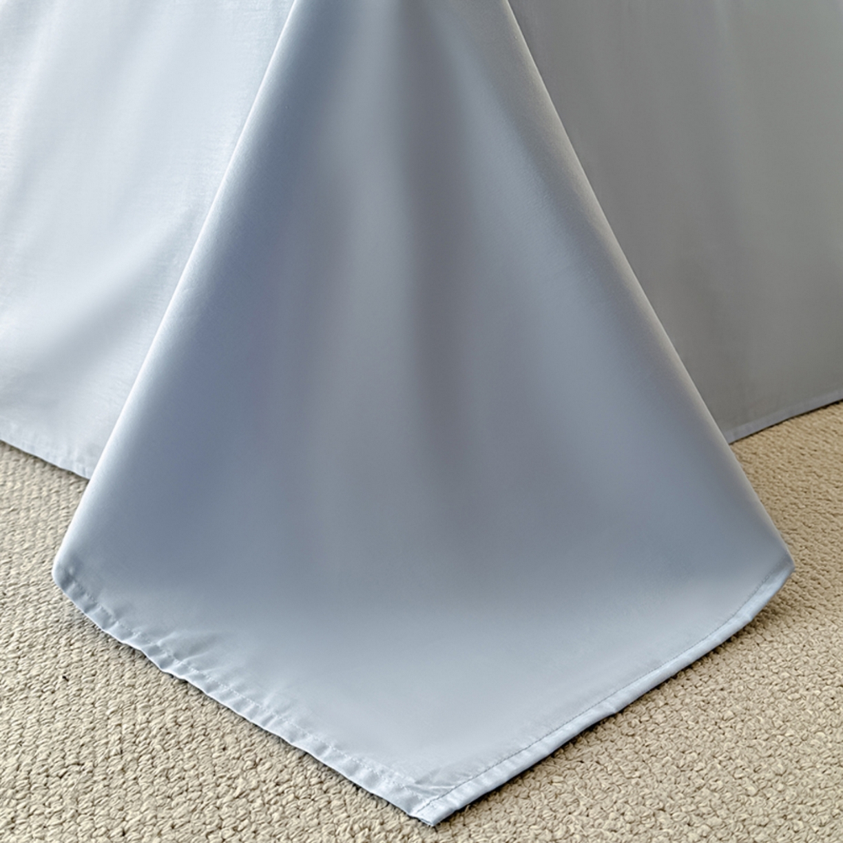 91家纺网 家纺一手货源 找家纺 莱茵家居 2026新款A类60支长绒棉纯棉提花贡缎大提花四件套光泽绸缎感轻奢风 湫波-蓝