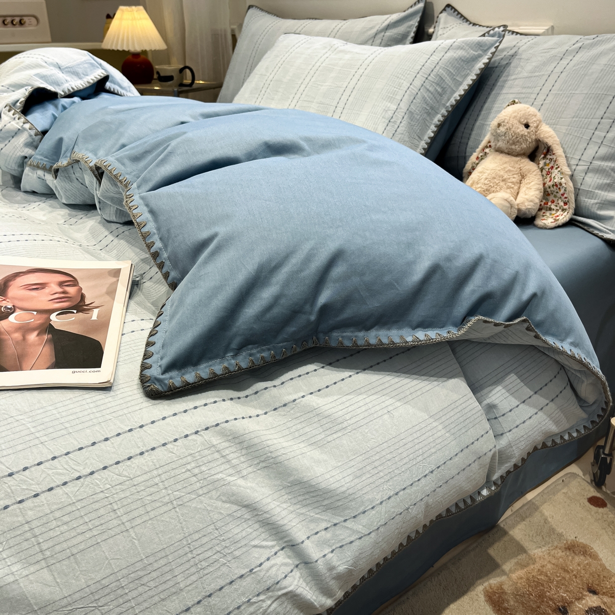 91家纺网 家纺一手货源 找家纺 莱茵家居 2026新款A类全棉纯棉色织大提花贝壳边四件套-序语松间系列 序语-蓝