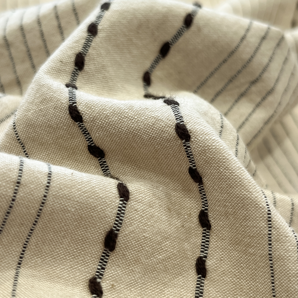 91家纺网 家纺一手货源 找家纺 莱茵家居 2026新款A类全棉纯棉色织大提花贝壳边四件套-序语松间系列 序语-咖