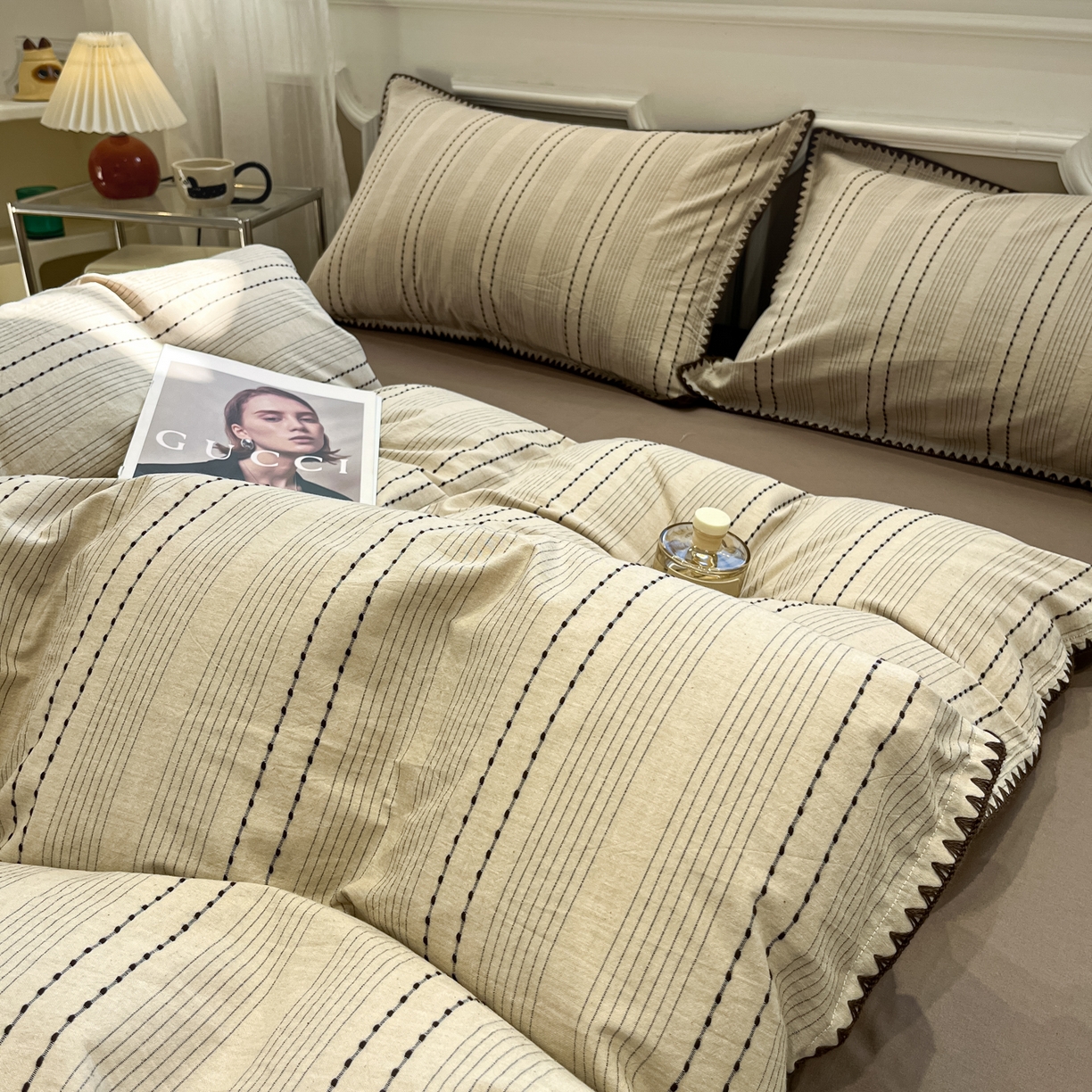 91家纺网 家纺一手货源 找家纺 莱茵家居 2026新款A类全棉纯棉色织大提花贝壳边四件套-序语松间系列 序语-咖