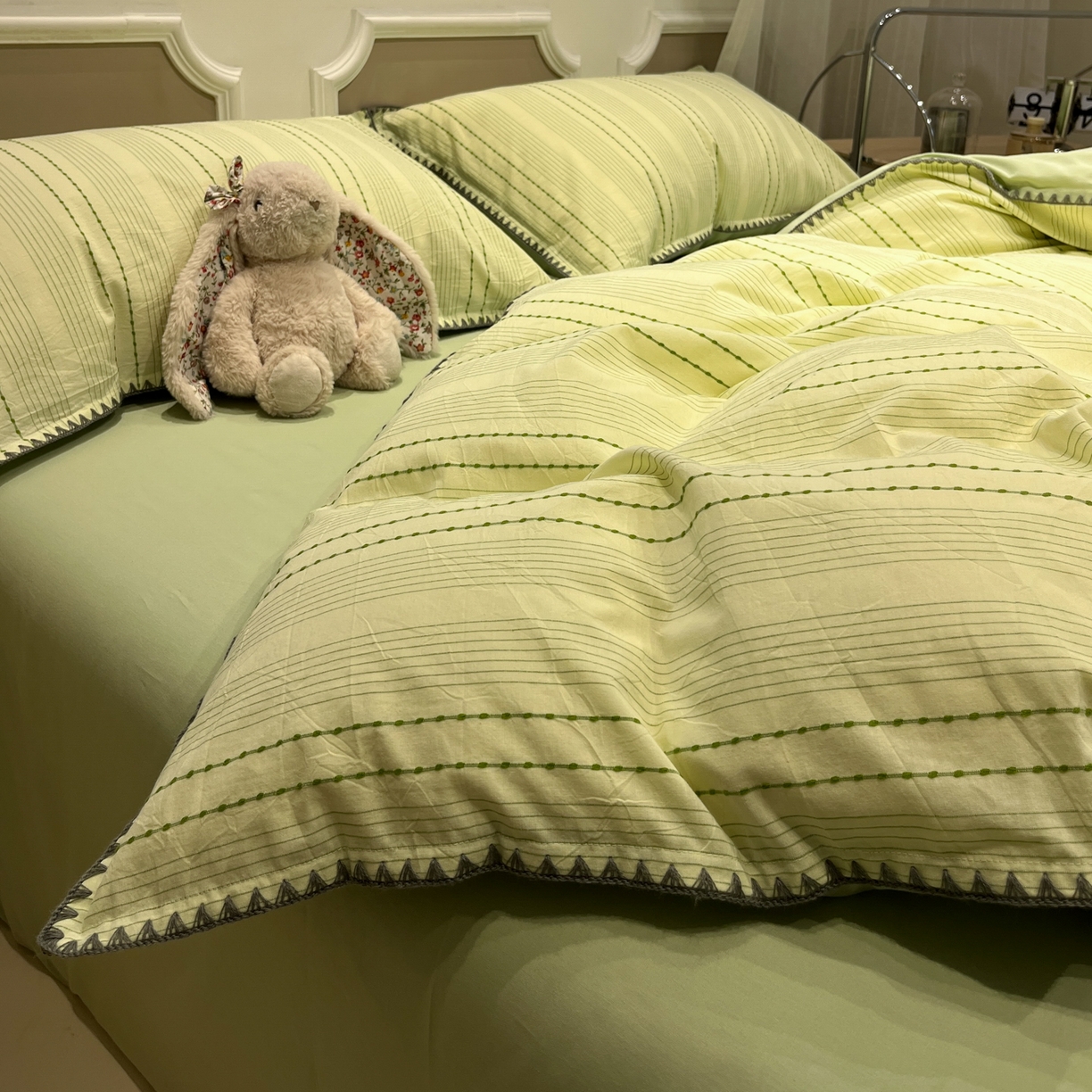 91家纺网 家纺一手货源 找家纺 莱茵家居 2026新款A类全棉纯棉色织大提花贝壳边四件套-序语松间系列 序语-绿