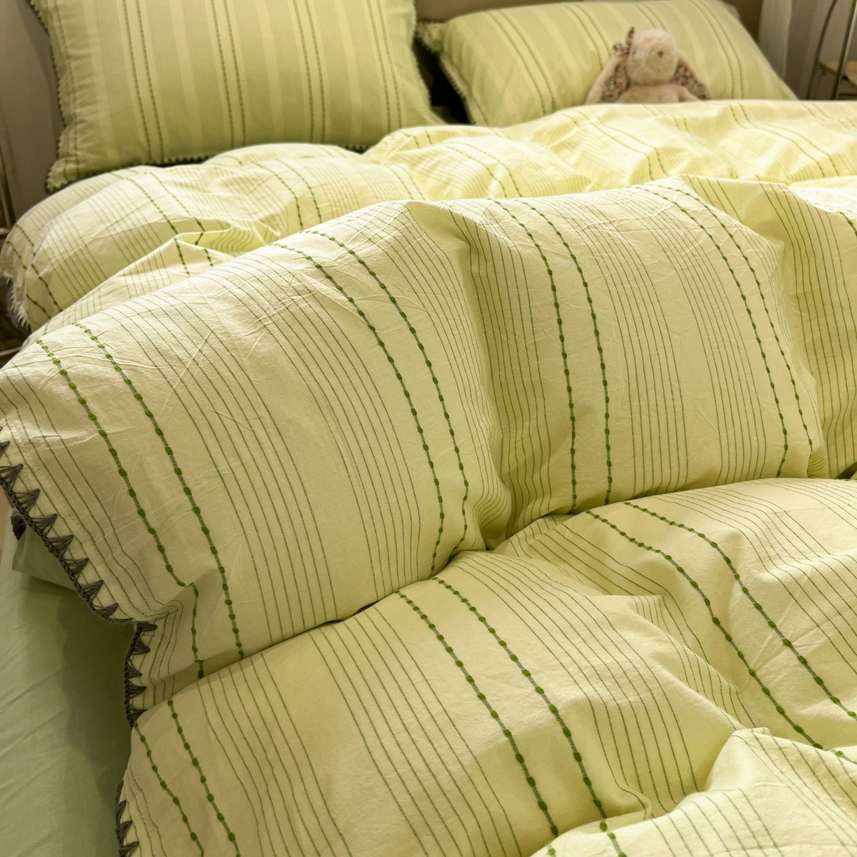 91家纺网 家纺一手货源 找家纺 莱茵家居 2026新款A类全棉纯棉色织大提花贝壳边四件套-序语松间系列 序语-绿