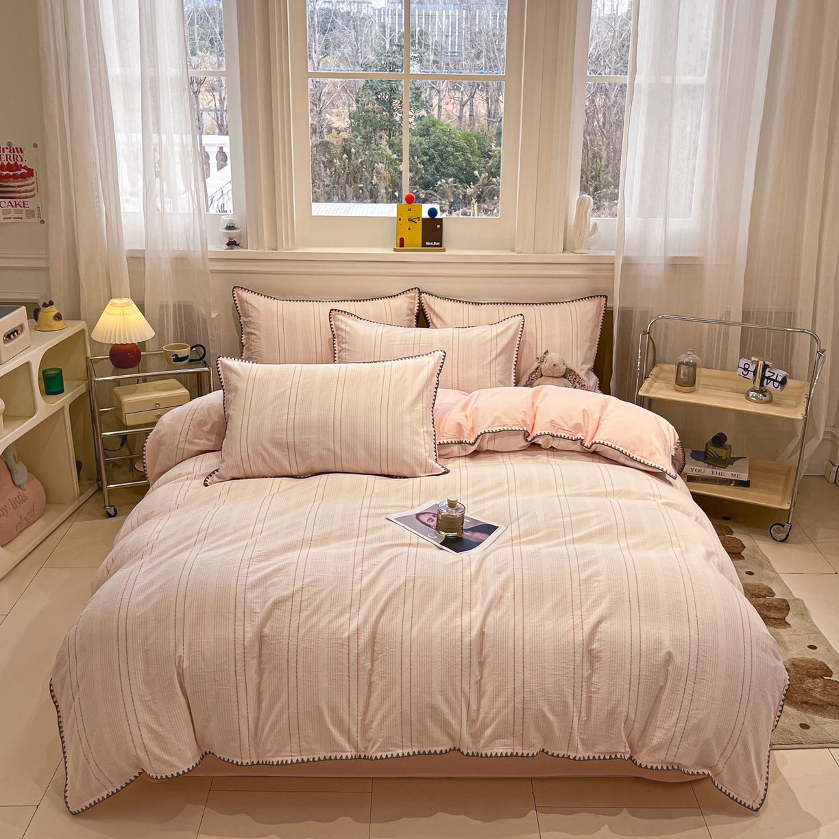 91家纺网 家纺一手货源 找家纺 莱茵家居 2026新款A类全棉纯棉色织大提花贝壳边四件套-序语松间系列 序语-粉