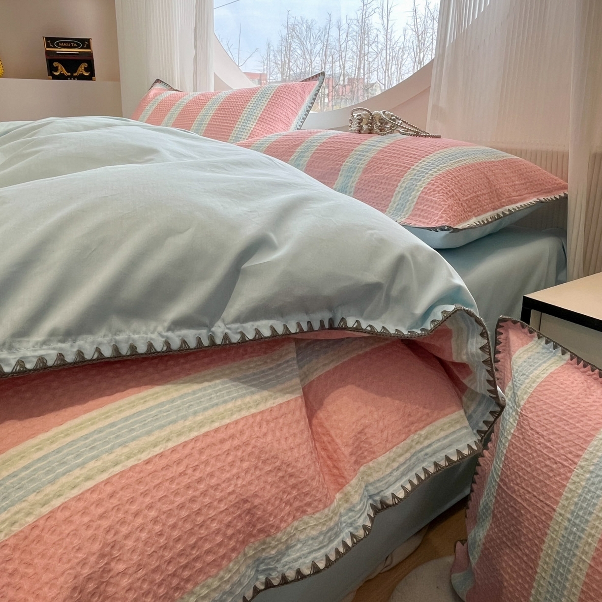 91家纺网 家纺一手货源 找家纺 （总）莱茵家居 2026新款A类全棉华夫格印花贝壳边套件-华夫系列