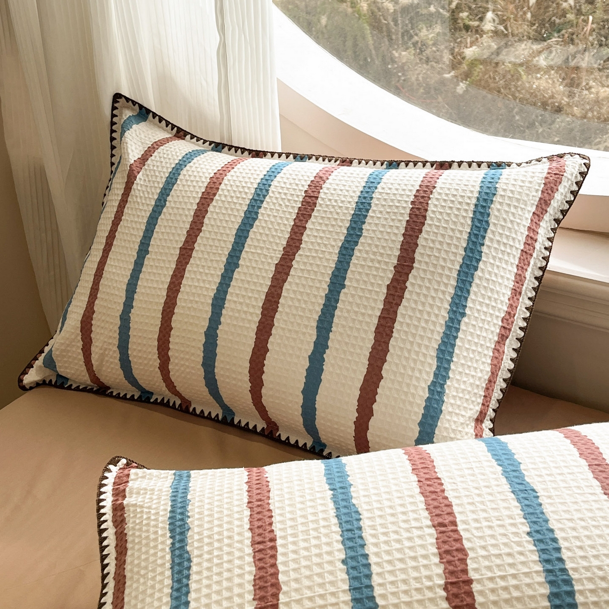 91家纺网 家纺一手货源 找家纺 莱茵家居 2026新款A类全棉华夫格印花贝壳边套件-华夫系列 华夫-白巧