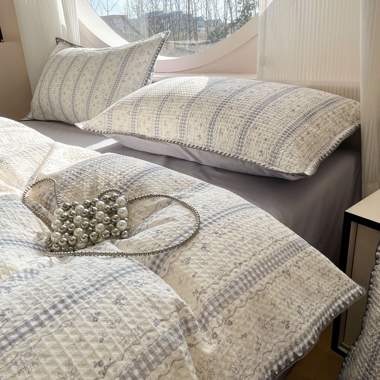 91家纺网 家纺一手货源 找家纺 莱茵家居 2026新款A类全棉华夫格印花贝壳边套件-华夫系列 华夫-丁香