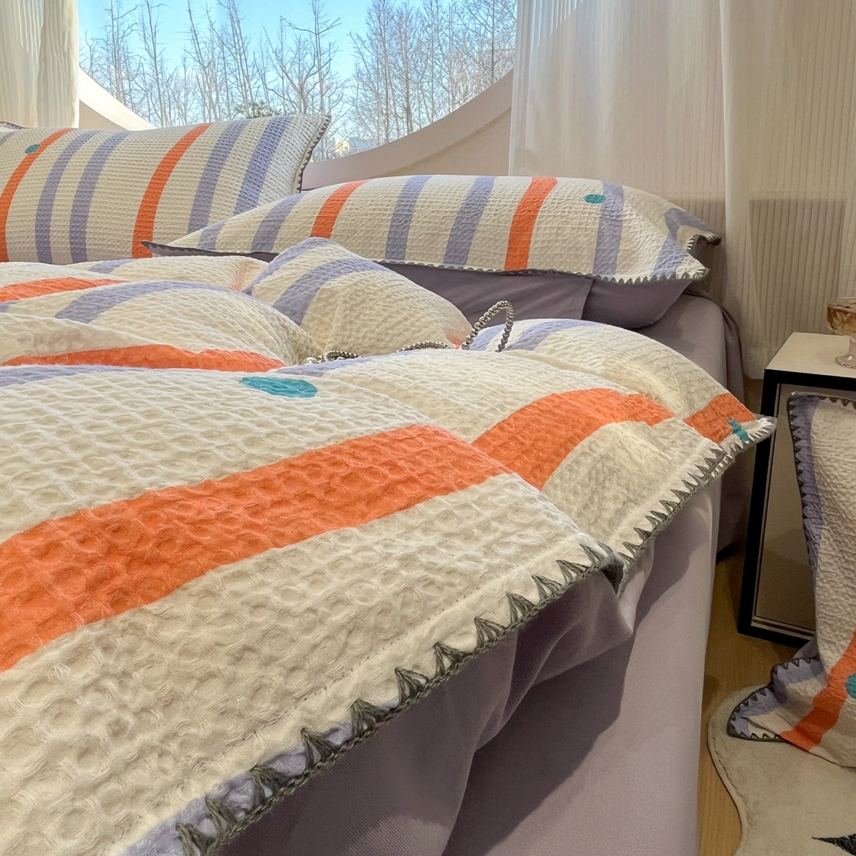 91家纺网 家纺一手货源 找家纺 莱茵家居 2026新款A类全棉华夫格印花贝壳边套件-华夫系列 华夫-枫糖紫