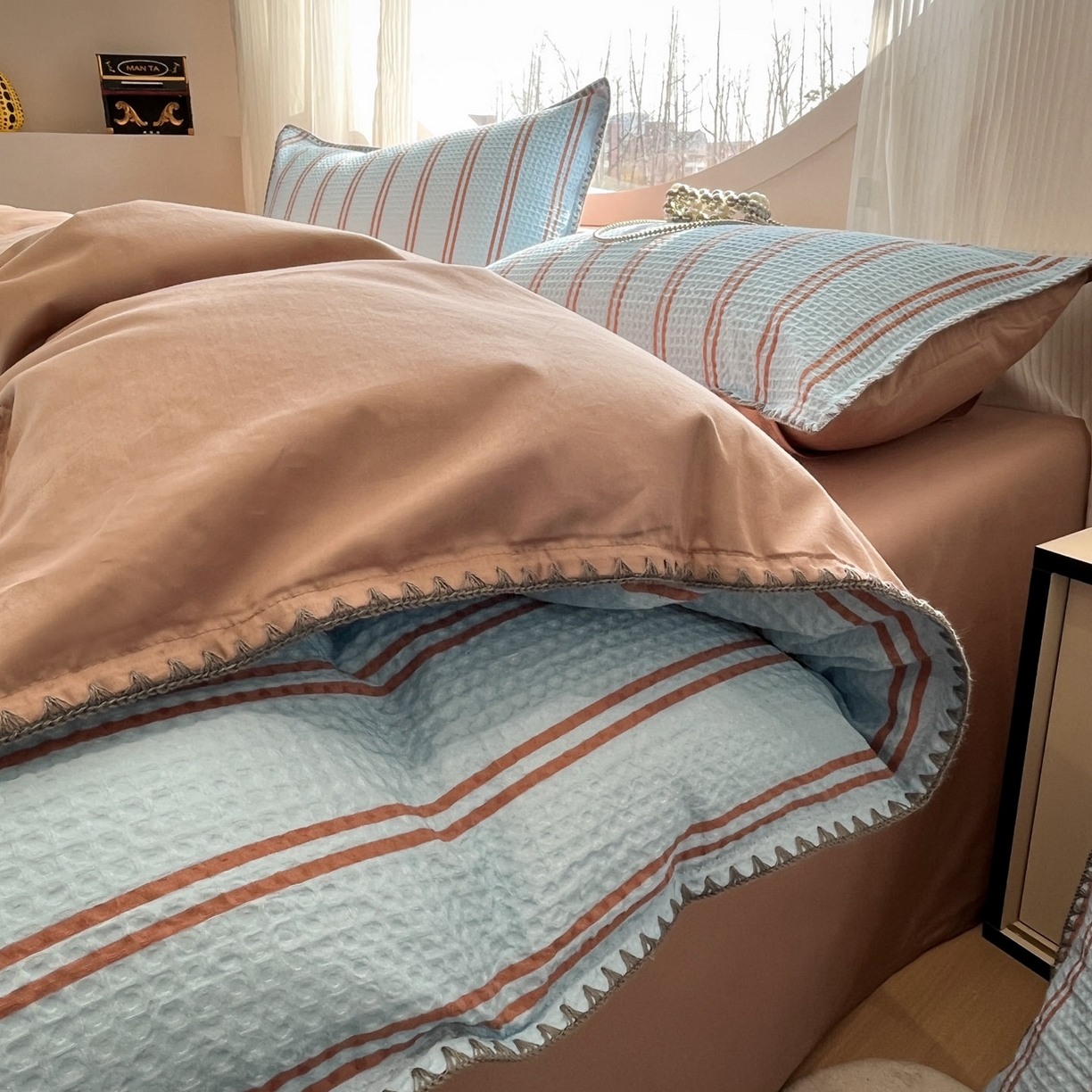 91家纺网 家纺一手货源 找家纺 莱茵家居 2026新款A类全棉华夫格印花贝壳边套件-华夫系列 华夫-蓝莓