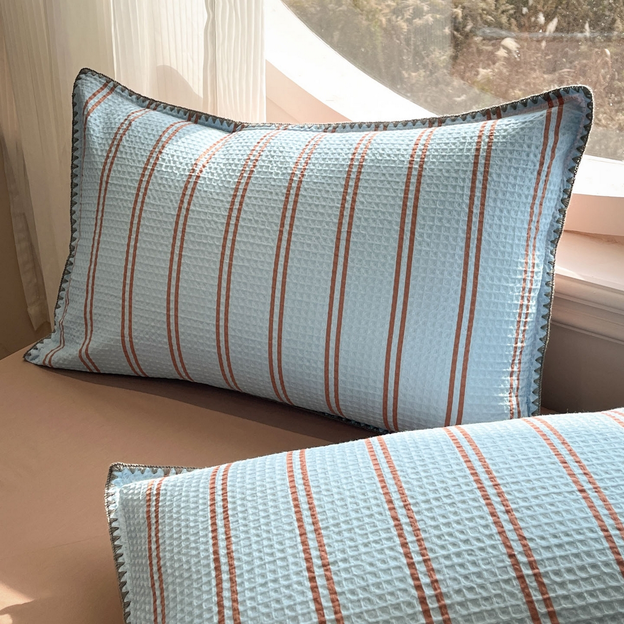 91家纺网 家纺一手货源 找家纺 莱茵家居 2026新款A类全棉华夫格印花贝壳边套件-华夫系列 华夫-蓝莓