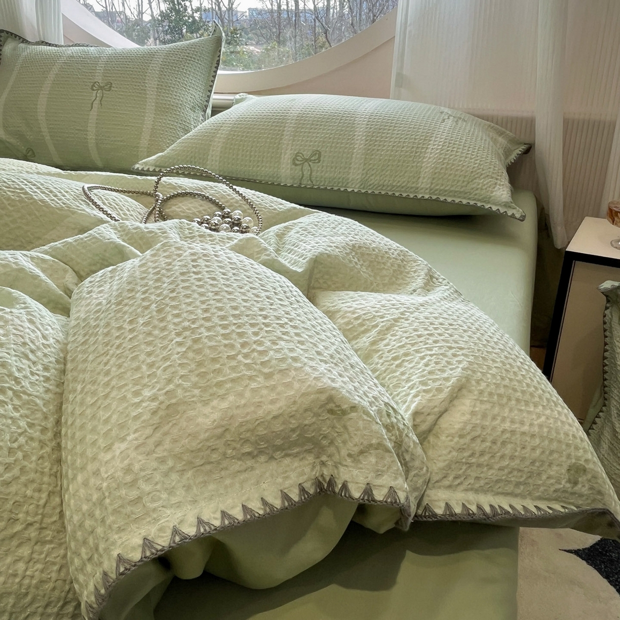 91家纺网 家纺一手货源 找家纺 莱茵家居 2026新款A类全棉华夫格印花贝壳边套件-华夫系列 华夫-青提