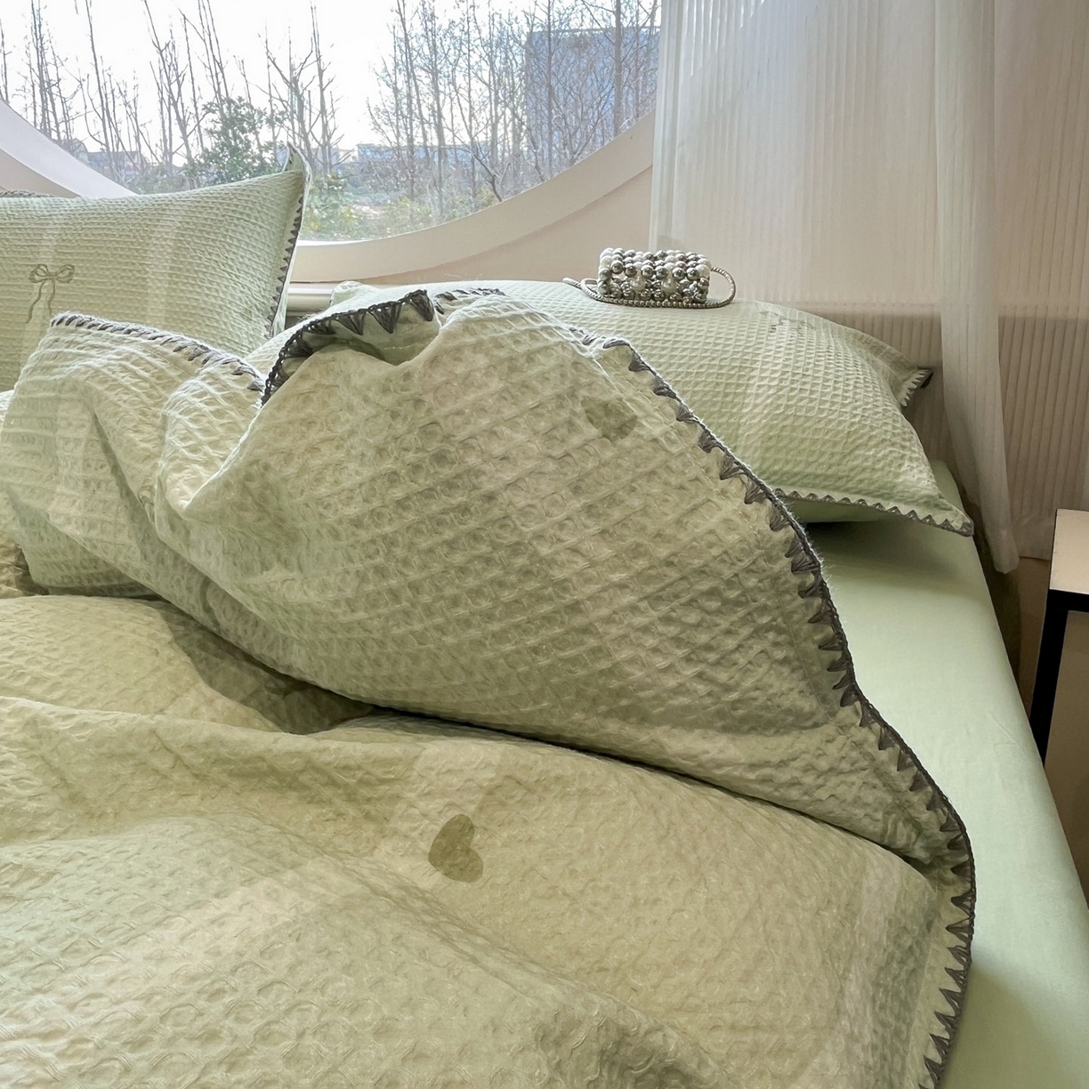 91家纺网 家纺一手货源 找家纺 莱茵家居 2026新款A类全棉华夫格印花贝壳边套件-华夫系列 华夫-青提