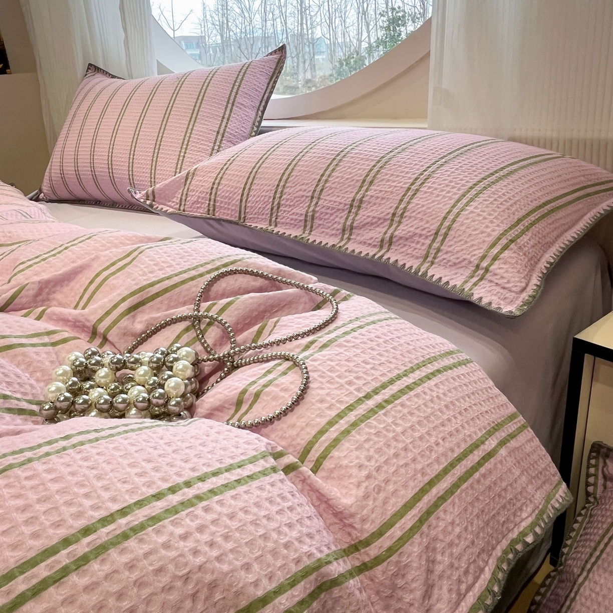 91家纺网 家纺一手货源 找家纺 莱茵家居 2026新款A类全棉华夫格印花贝壳边套件-华夫系列 华夫-树莓