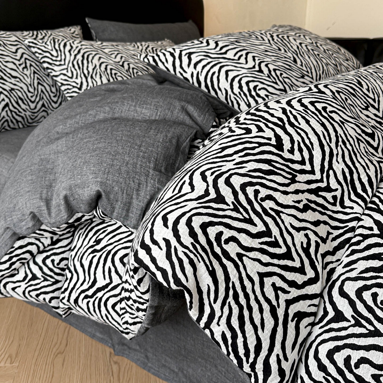 莱茵家居 2026新款A类60支全棉纯棉复古侘寂风色织提花四件套-墨隙系列 斑斓-深灰