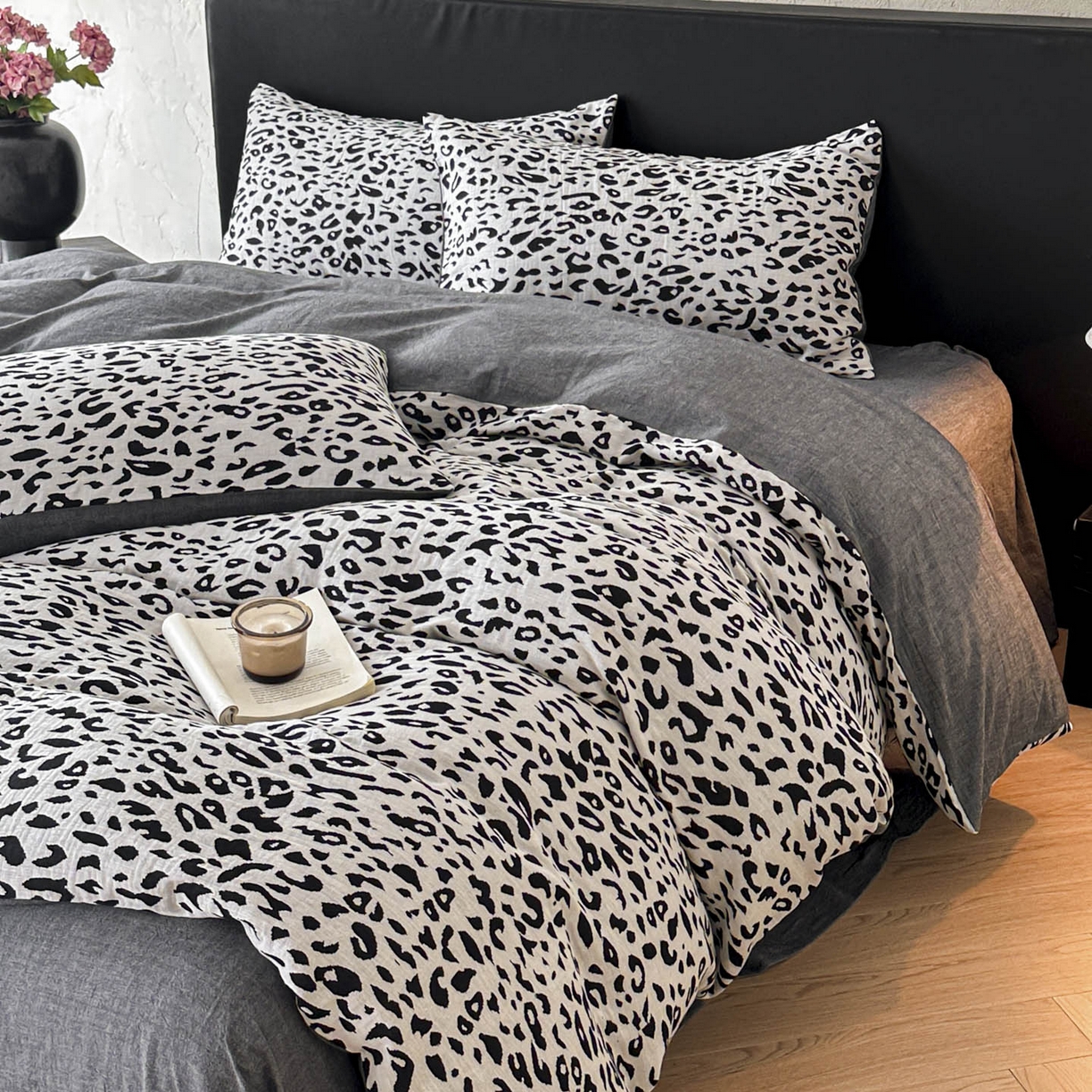 91家纺网 家纺一手货源 找家纺 莱茵家居 2026新款A类60支全棉纯棉复古侘寂风色织提花四件套-墨隙系列 豹纹-深灰